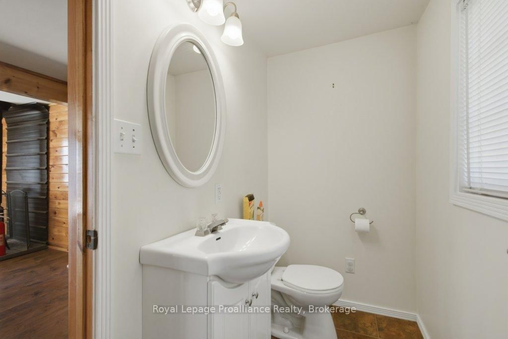 22579 Loyalist Parkway • Quinte West, ON photo 14
