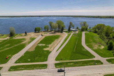 22579 Loyalist Parkway • Quinte West, ON photo 4