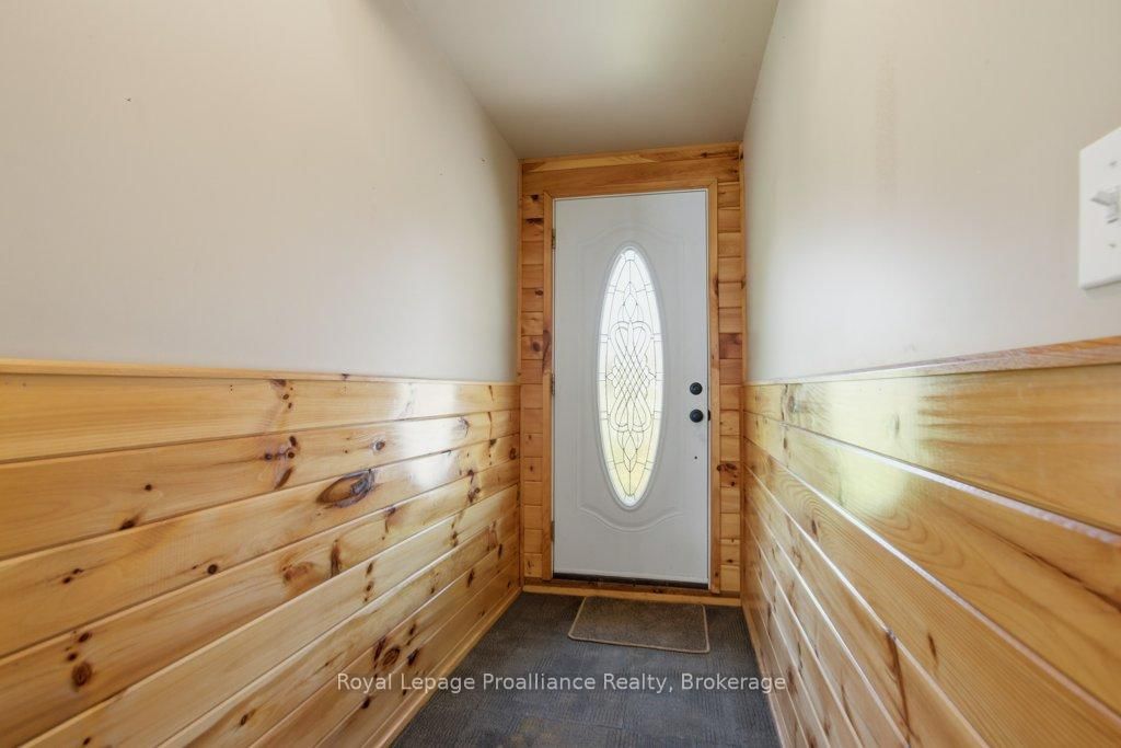 22579 Loyalist Parkway • Quinte West, ON photo 7