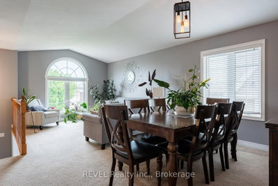 8368 Racey Avenue • Niagara Falls, ON photo 5