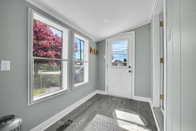 235 Byron Street — photo 5