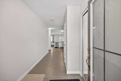 61 Prestwick Street W — photo 5