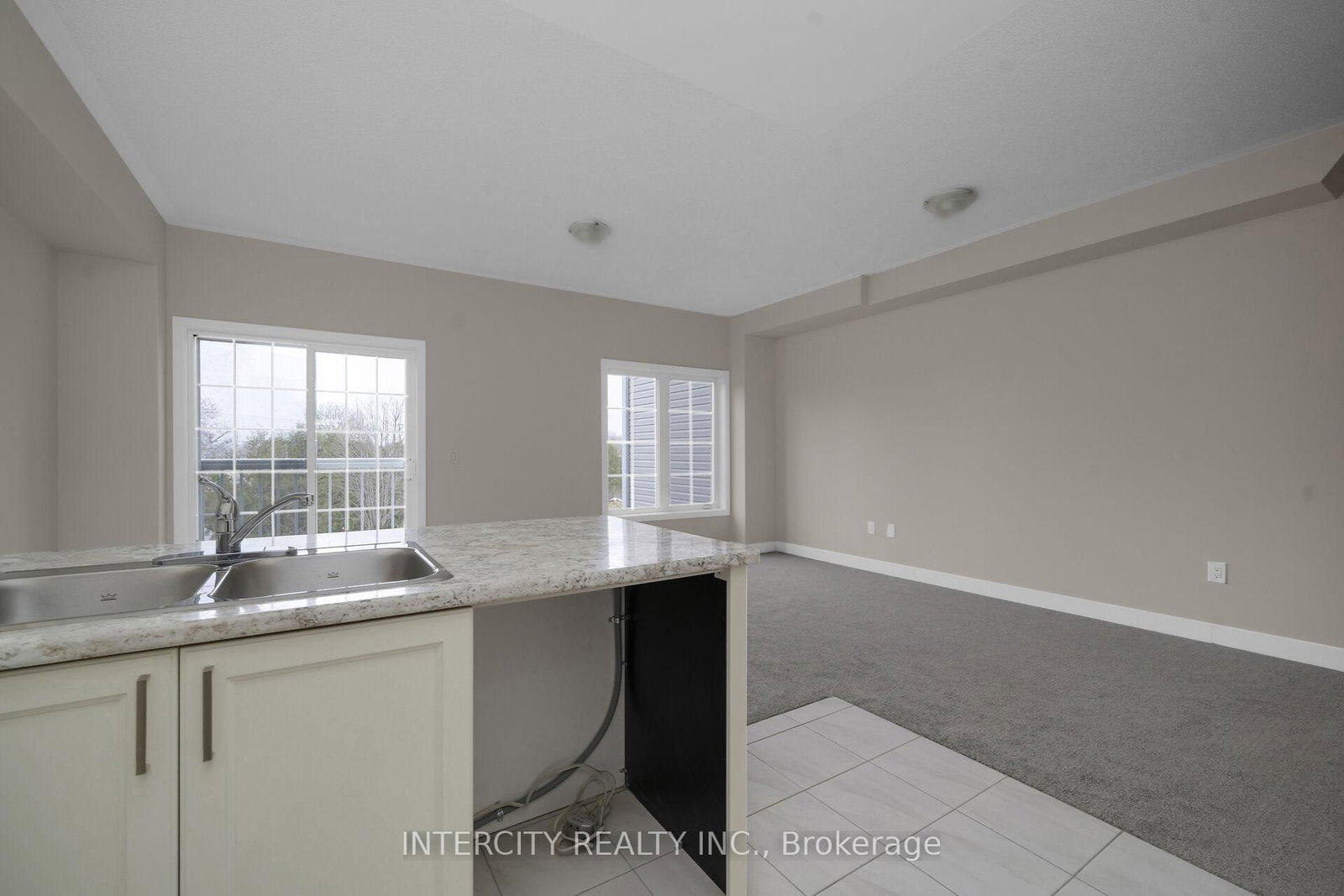 102 Walden Drive • #Blk 7 Unit 2 • Shelburne, ON photo 11