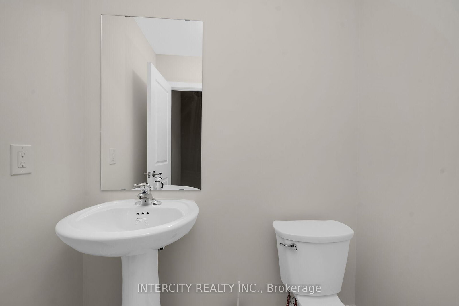 102 Walden Drive • #Blk 7 Unit 2 • Shelburne, ON photo 13