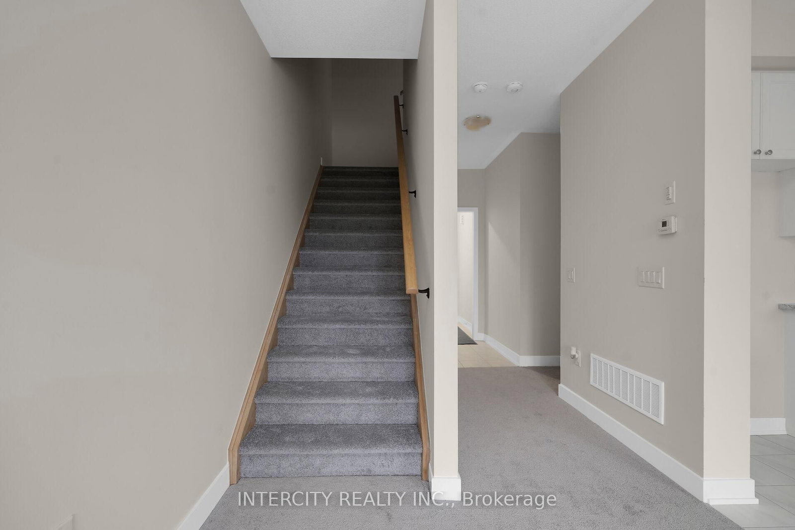 102 Walden Drive • #Blk 7 Unit 2 • Shelburne, ON photo 14