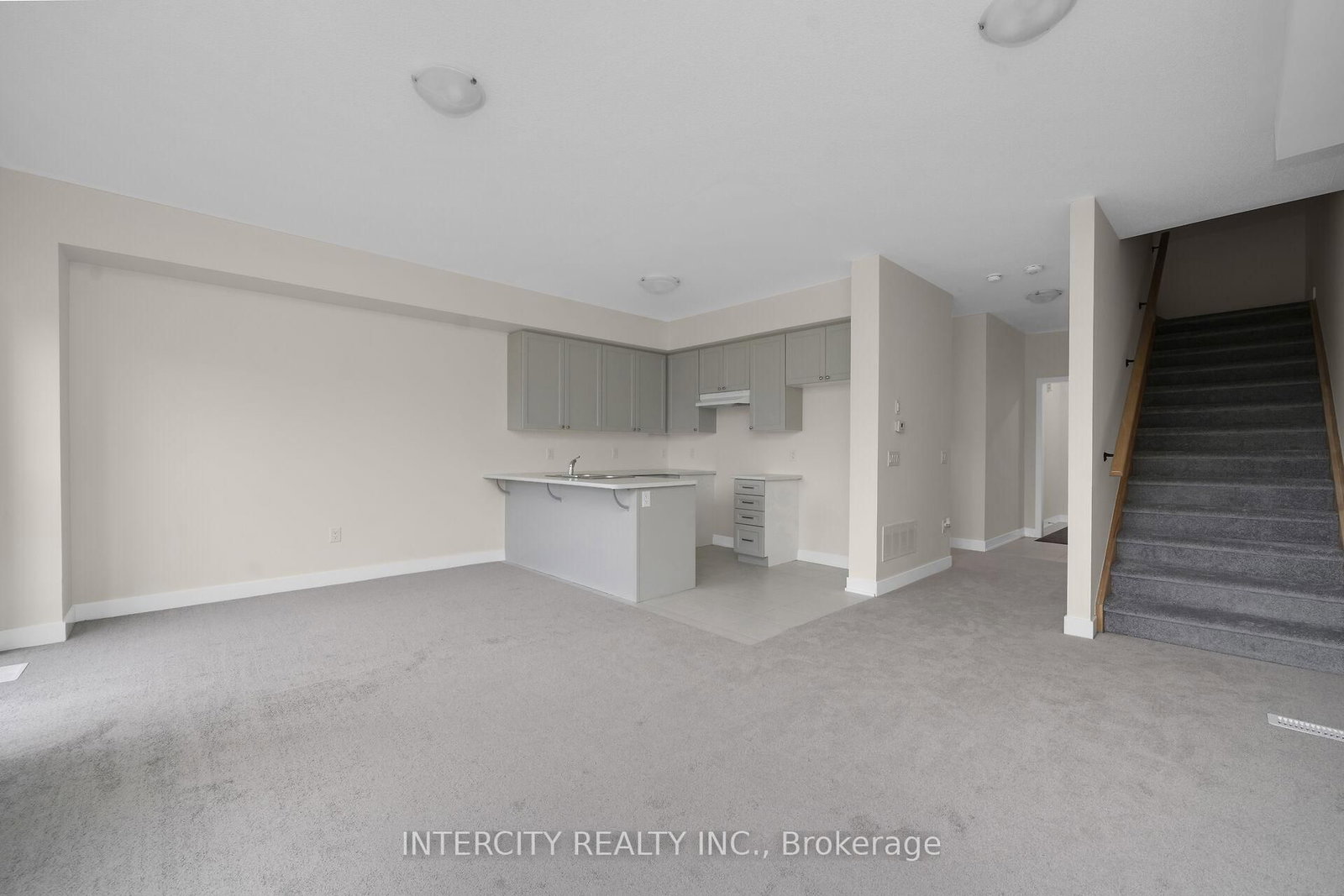 100 Walden Drive • #Blk 7 Unit 3 • Shelburne, ON photo 7