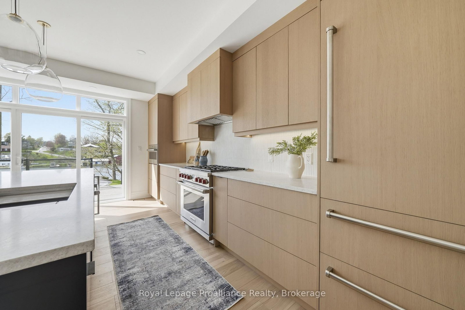 107 Villeneuve Drive - Photo 11