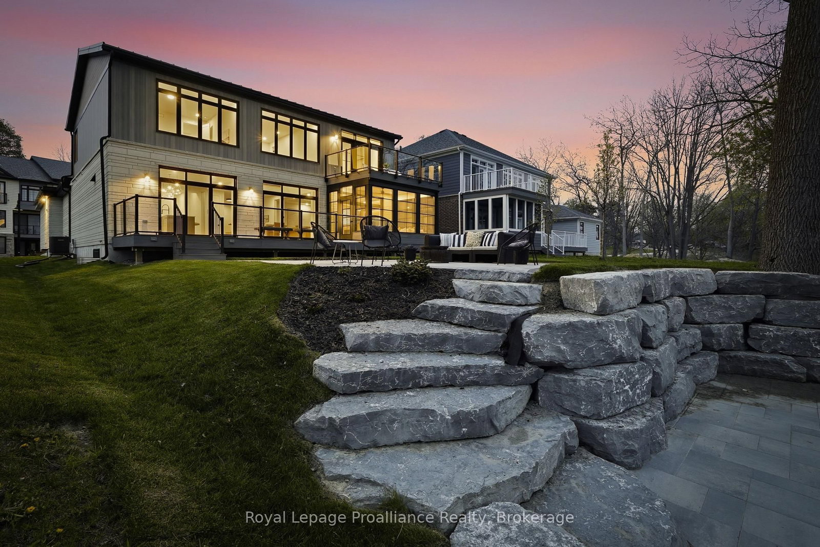 107 Villeneuve Drive - Photo 47