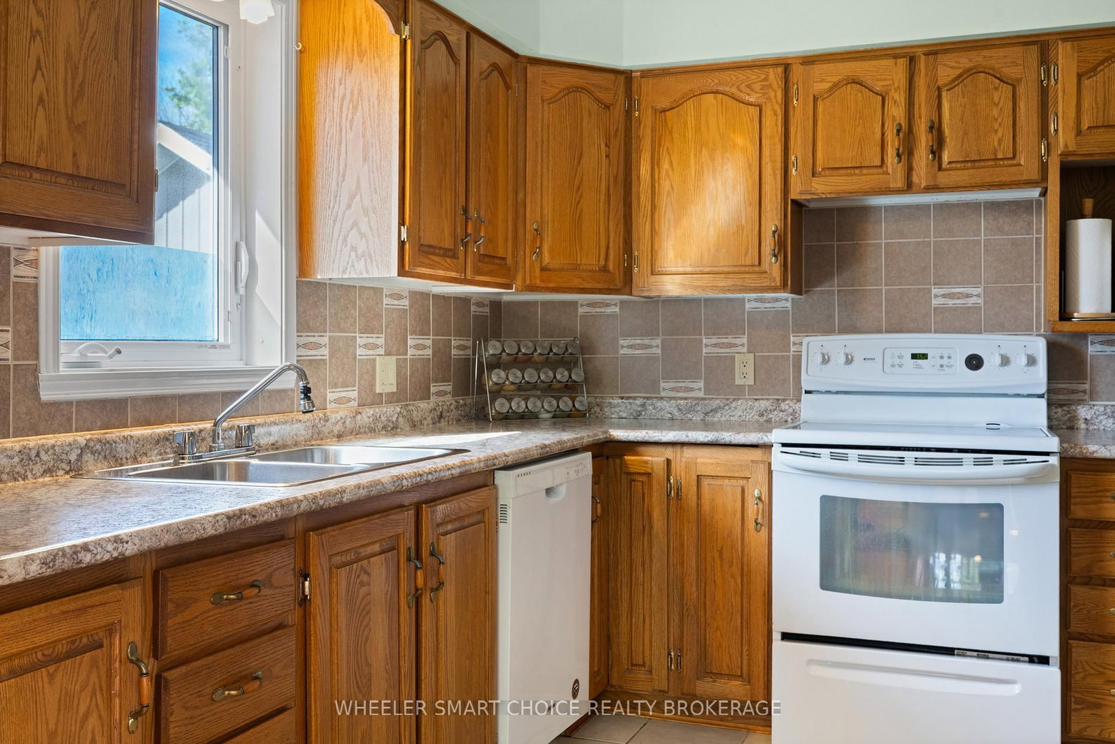 37 Dickinson Drive • South Stormont, ON photo 12