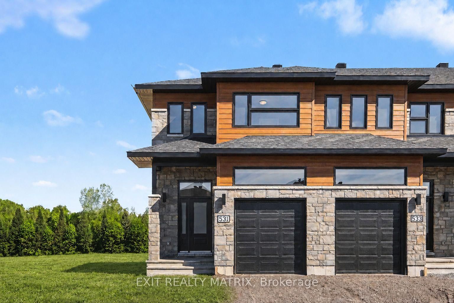 531 Regina Street • Russell, ON photo 1