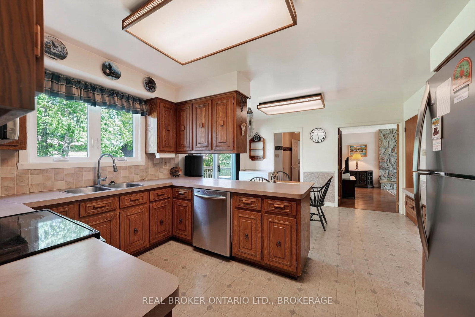 1607 Charles Street • Cornwall, ON photo 11