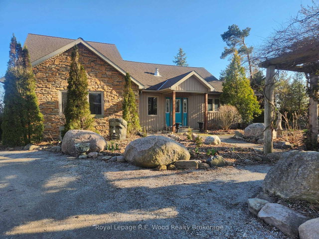 1806 Lakeshore Road