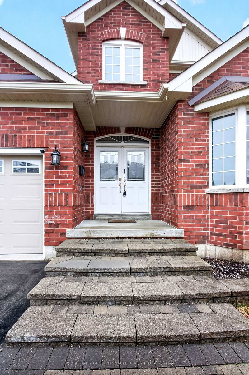31 Ellis Crescent