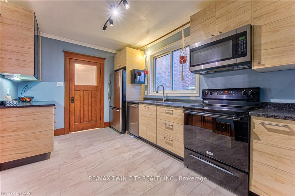 156 GLASGOW Street • Kitchener, ON photo 12