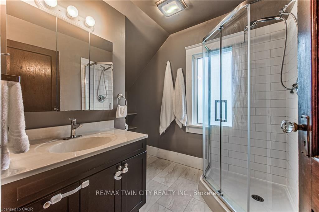 156 GLASGOW Street • Kitchener, ON photo 20