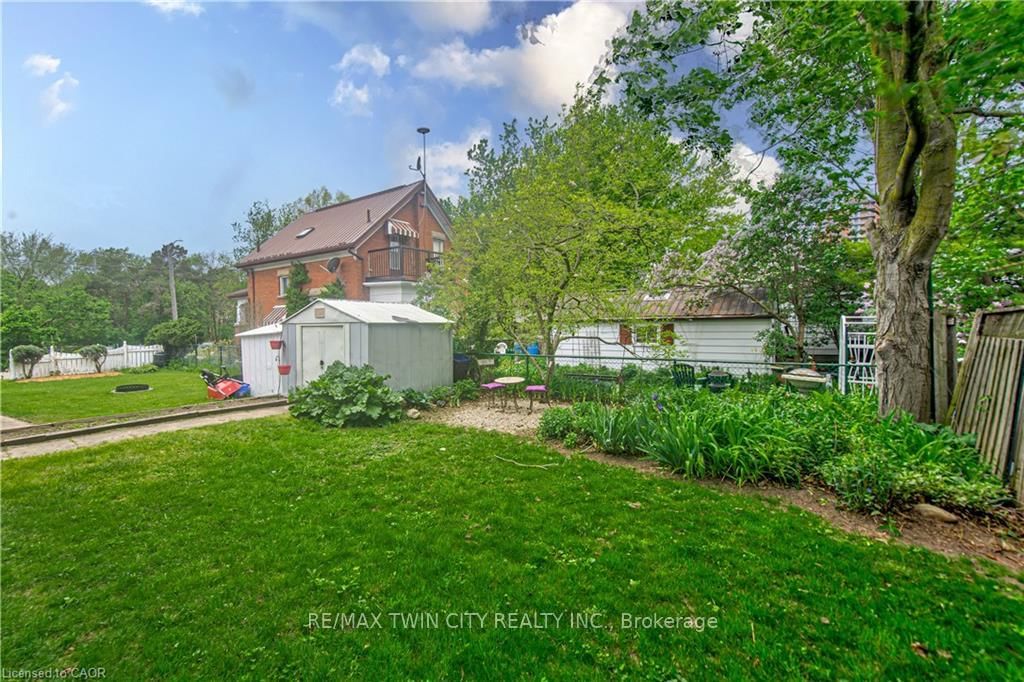 156 GLASGOW Street • Kitchener, ON photo 34