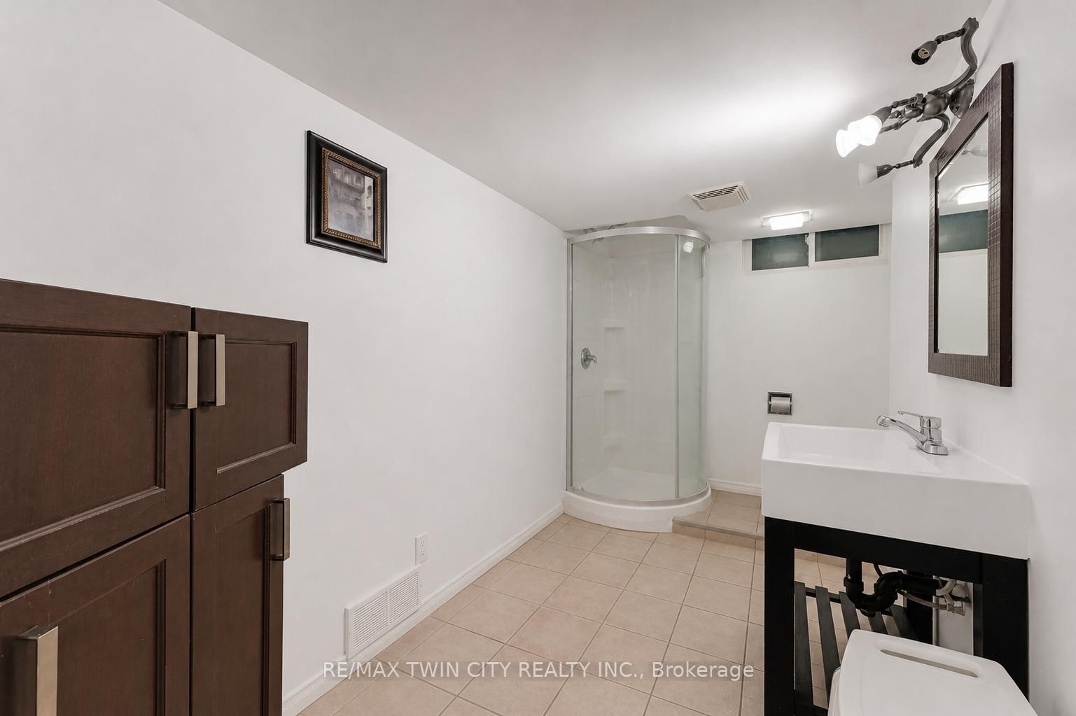 193 Westheights Drive • Kitchener, ON photo 39