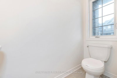 15 Linden Park Lane • Hamilton, ON photo 8