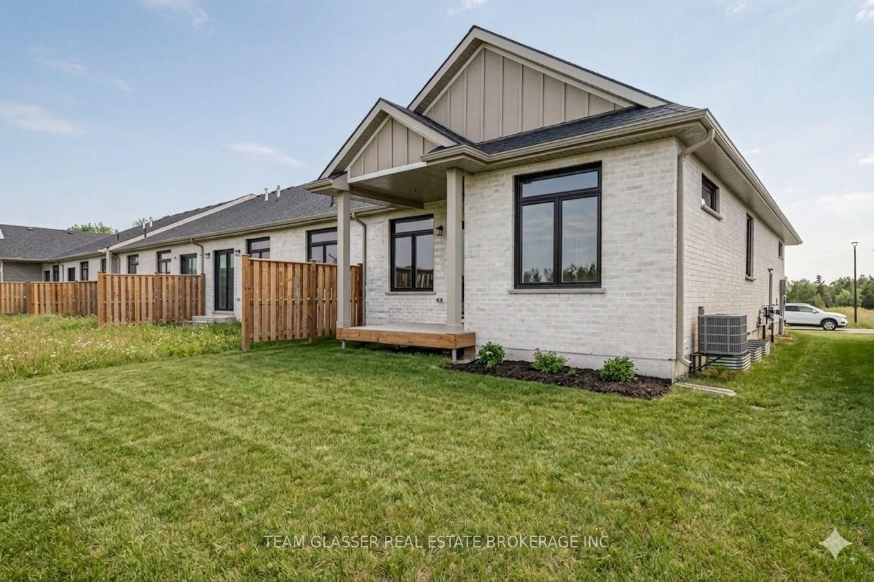 32 Dearing Drive, Lambton Shores — photo 39