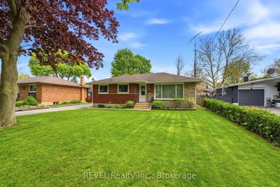 7 Brucedale Avenue