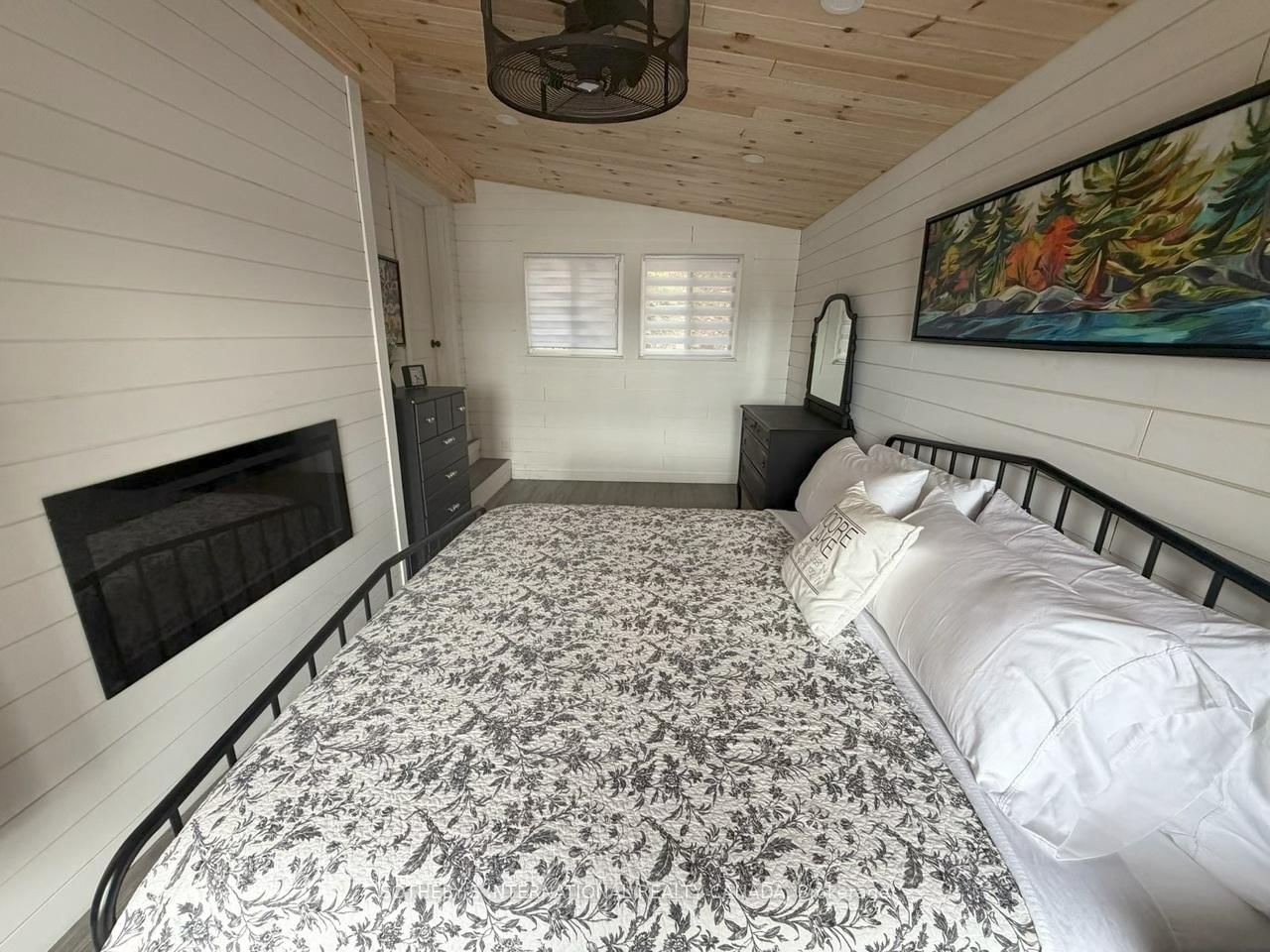 1030 Cobble Rose Lane • Minden Hills, ON photo 42