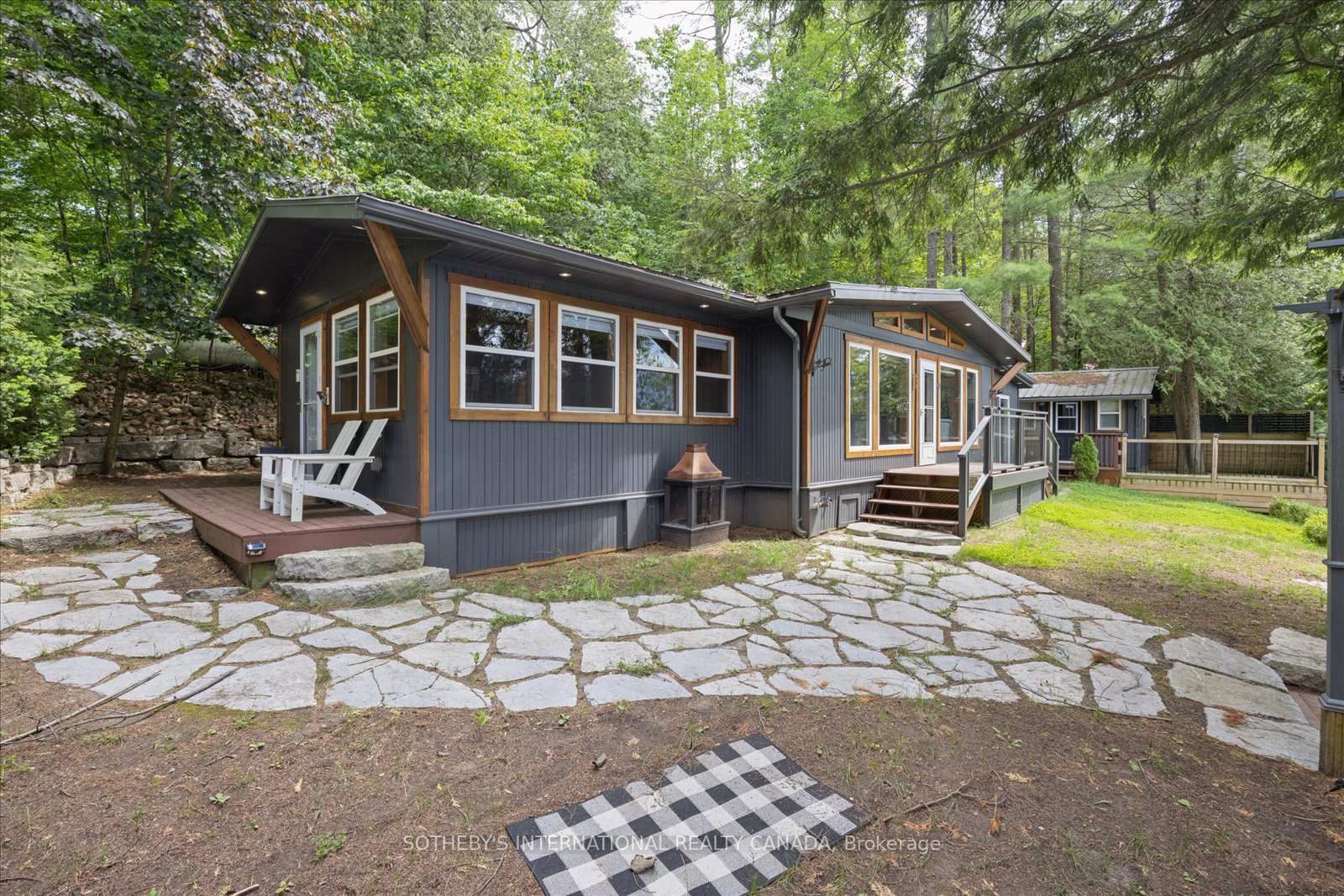 1030 Cobble Rose Lane • Minden Hills, ON photo 6