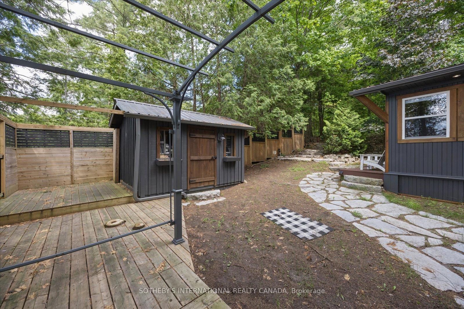 1030 Cobble Rose Lane • Minden Hills, ON photo 8