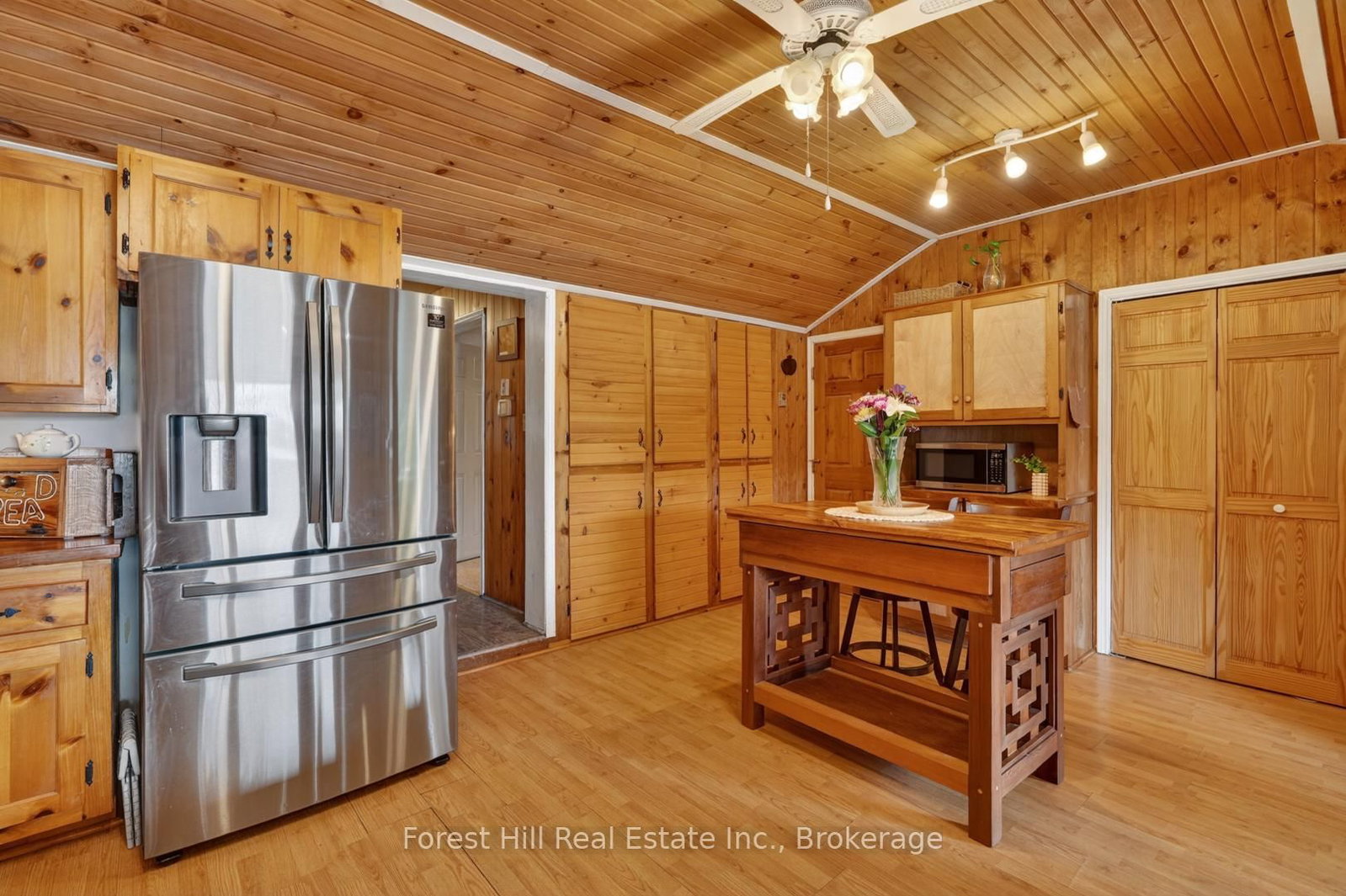3611 Livingstone Lake Road • Algonquin Highlands, ON photo 12