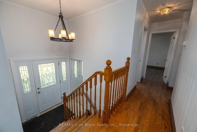 105 Maple Grove Lane • Georgian Bluffs, ON photo 8