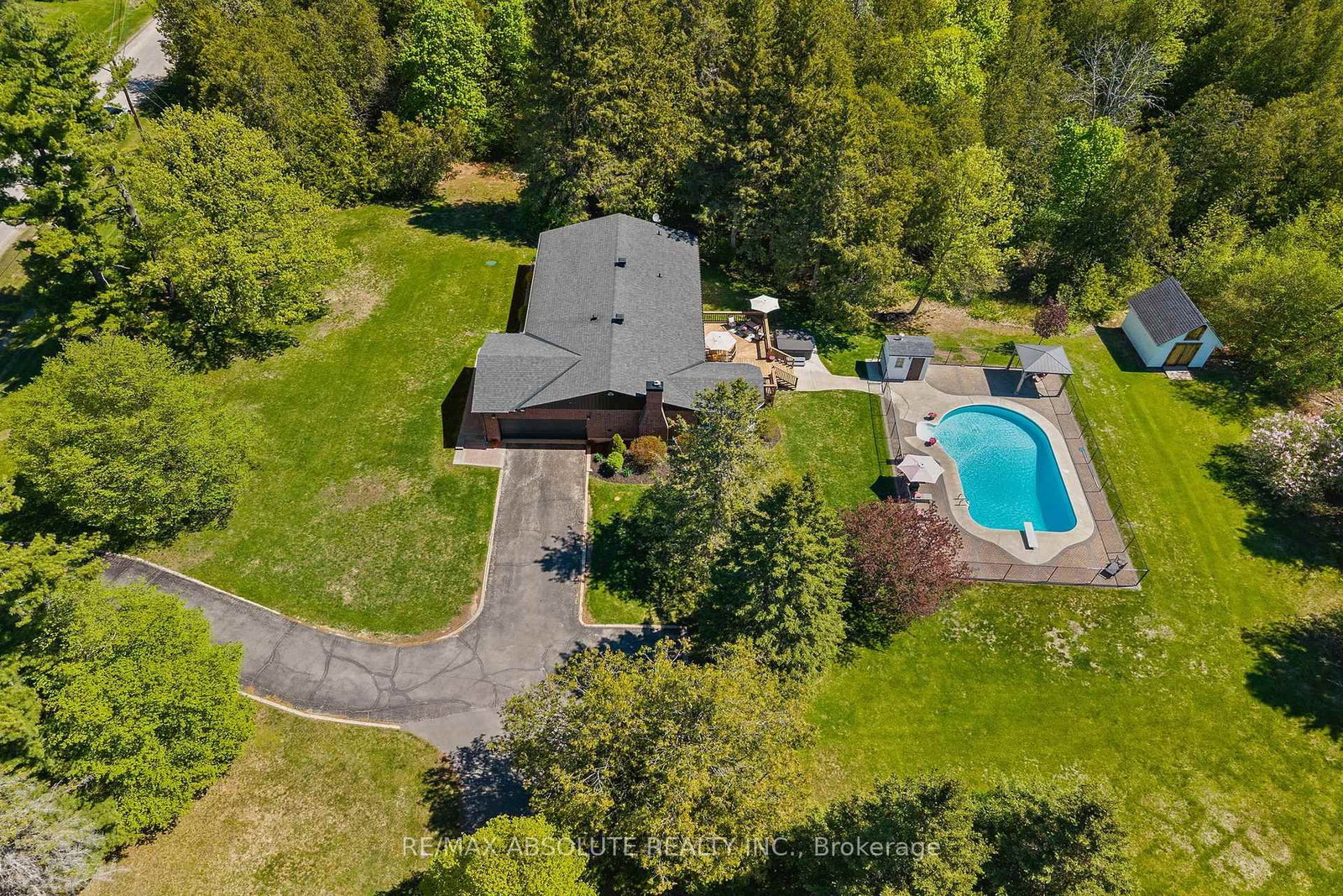 131 Burns Drive • Braeside, ON photo 6