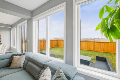 116 Bedrock Drive • Hamilton, ON photo 9