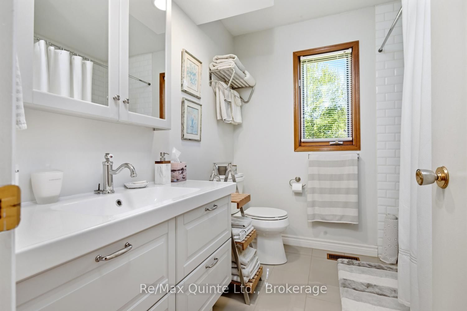 21858 Loyalist Parkway • Quinte West, ON photo 28