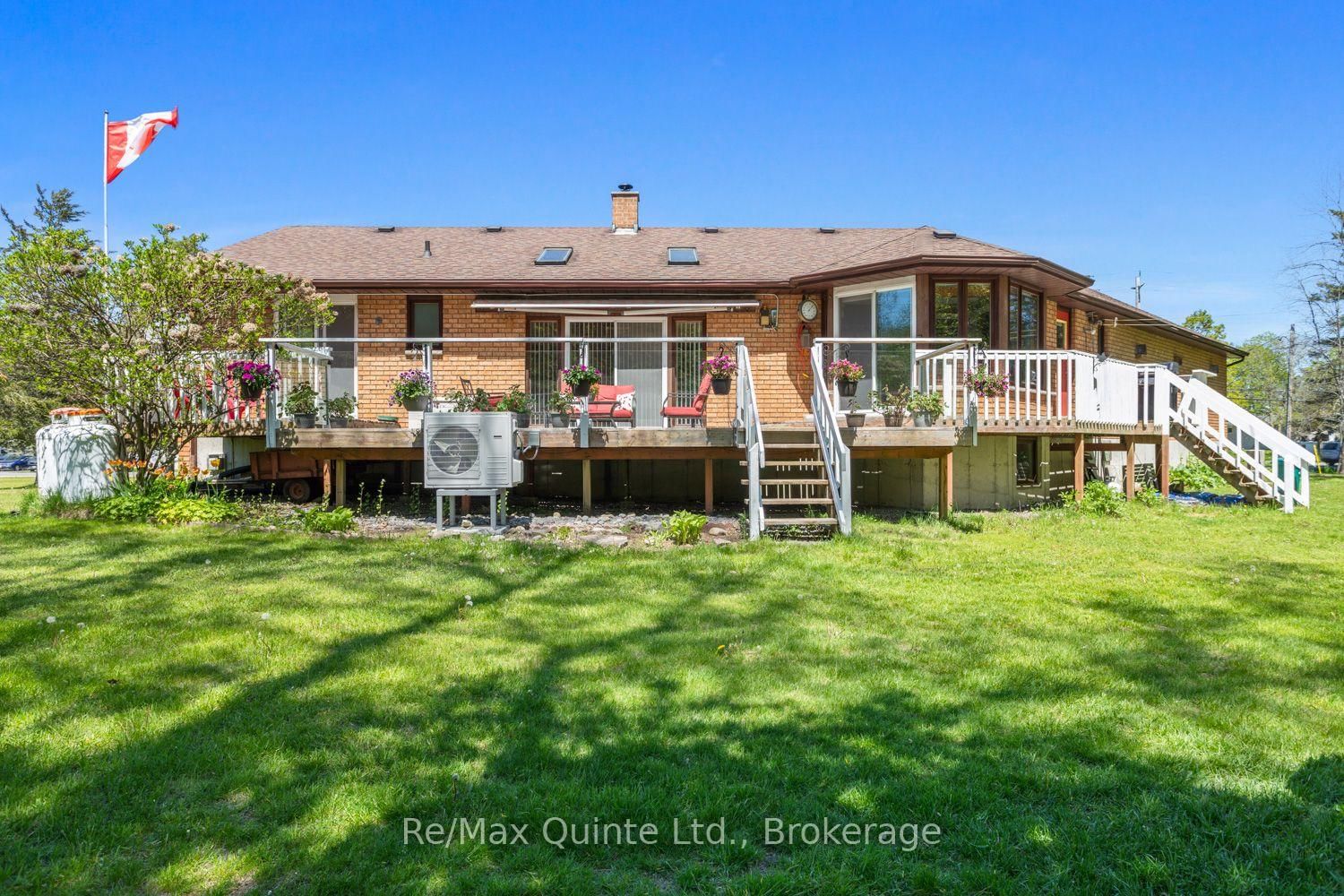 21858 Loyalist Parkway • Quinte West, ON photo 37