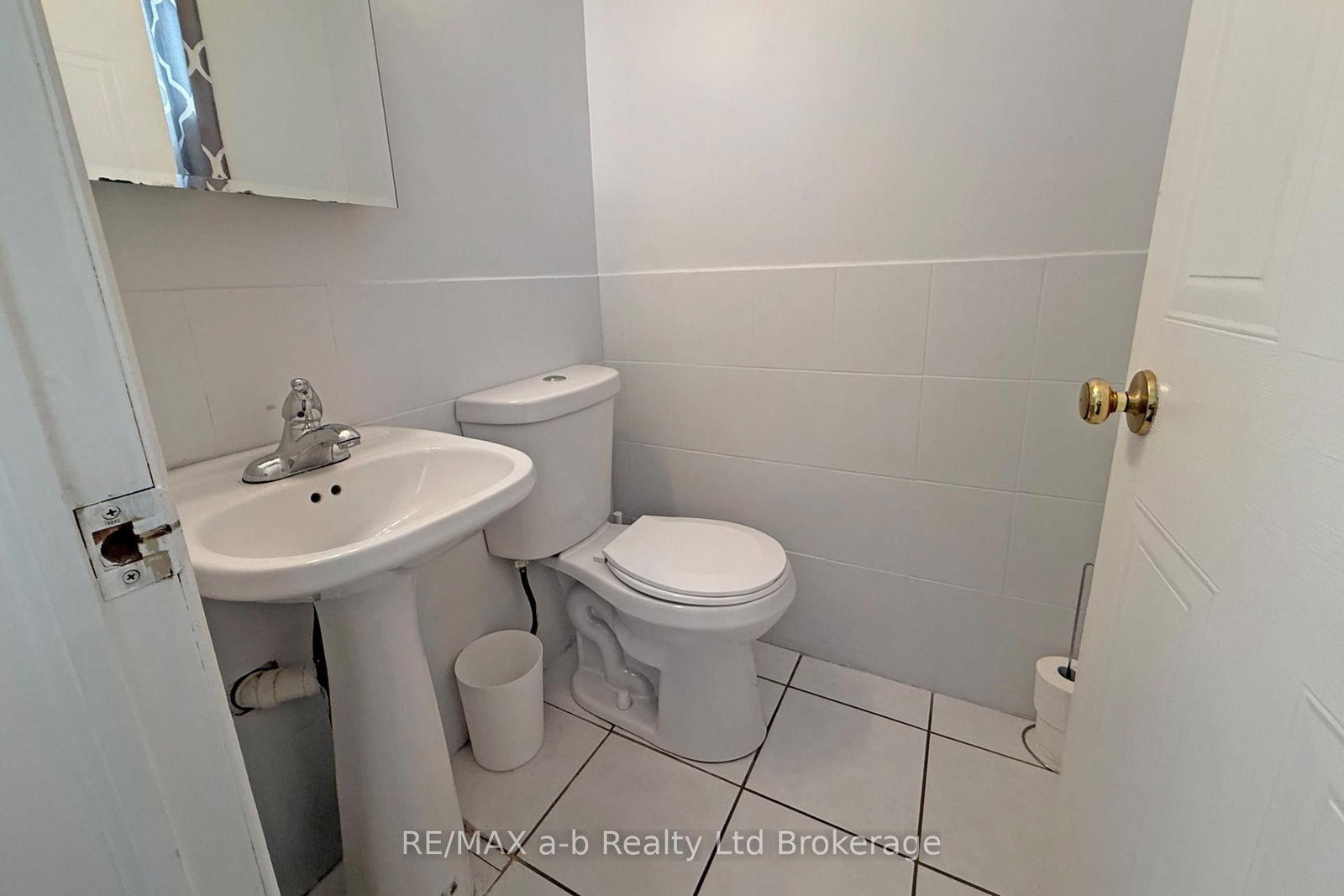 169 Diefenbaker Drive • Woodstock, ON photo 21