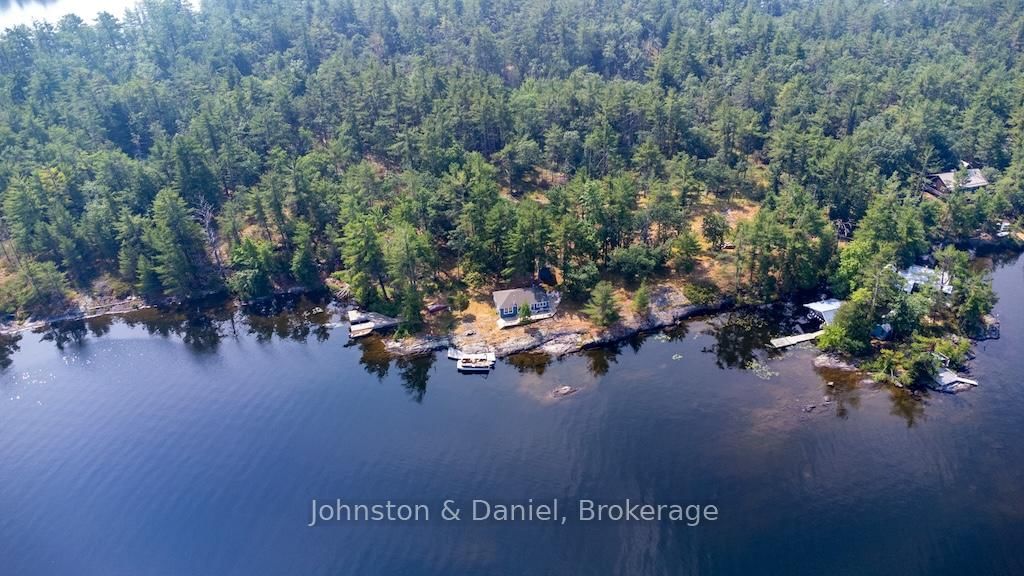 4446 Is 107 Stoney Lake Island • North Kawartha, ON photo 26