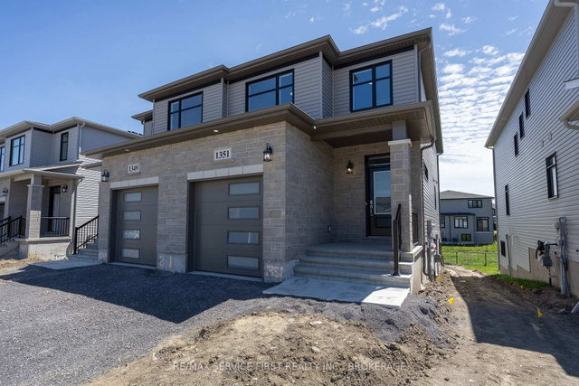 1351 Woodfield Crescent