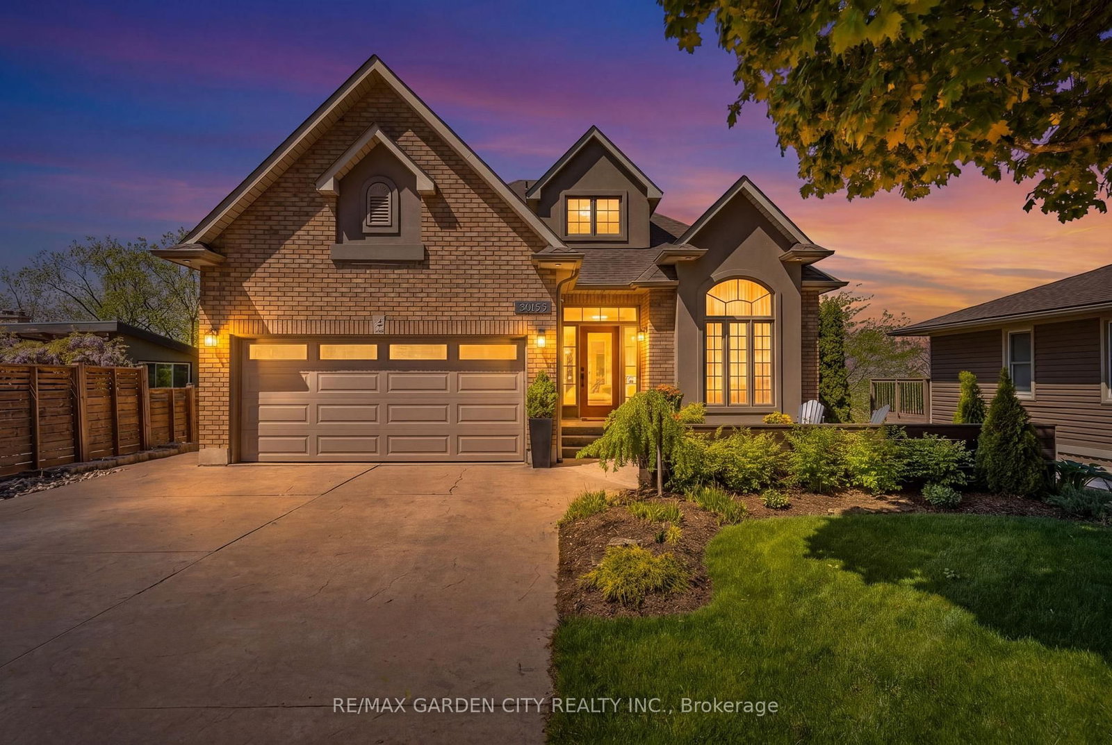 3465 Vinehaven Trail • Lincoln, ON photo 1