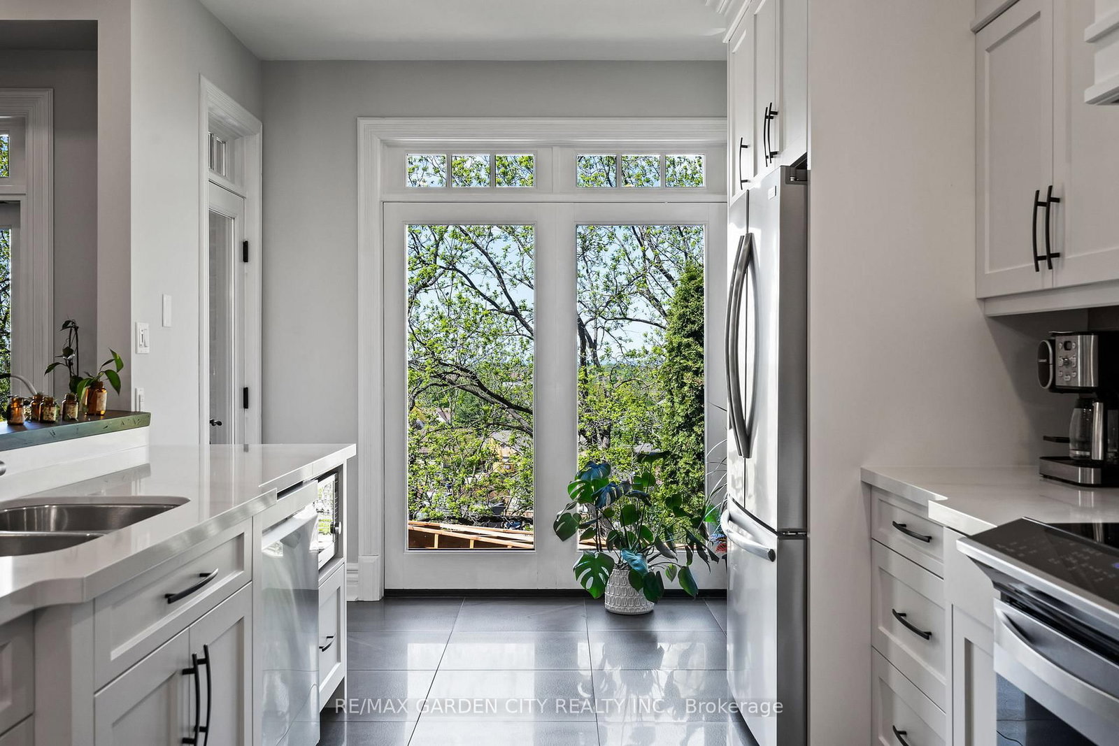 3465 Vinehaven Trail • Lincoln, ON photo 18