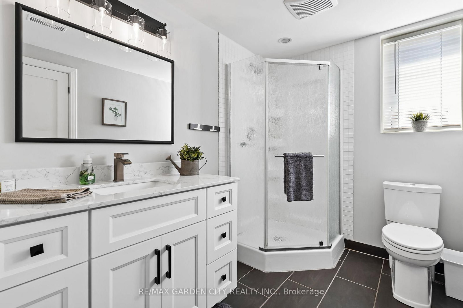 3465 Vinehaven Trail • Lincoln, ON photo 40