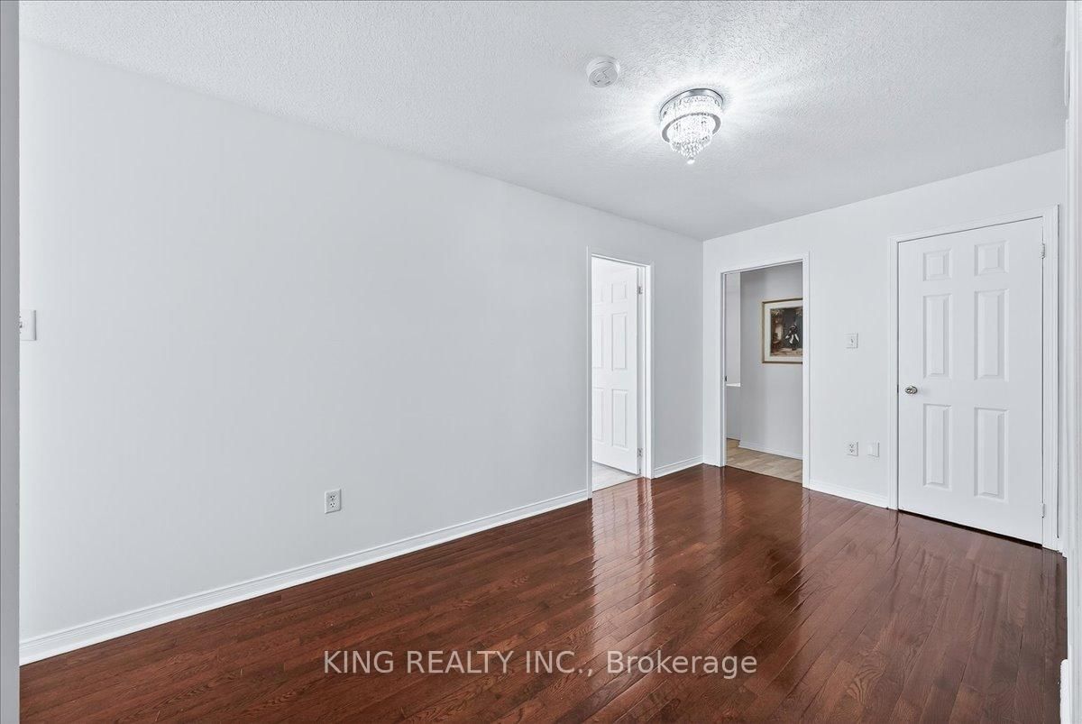 76 Blackburn Drive • Brantford, ON photo 33