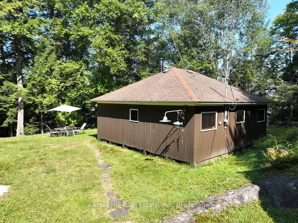 30945 KAWAGAMA Lake WAO • Algonquin Highlands, ON photo 15