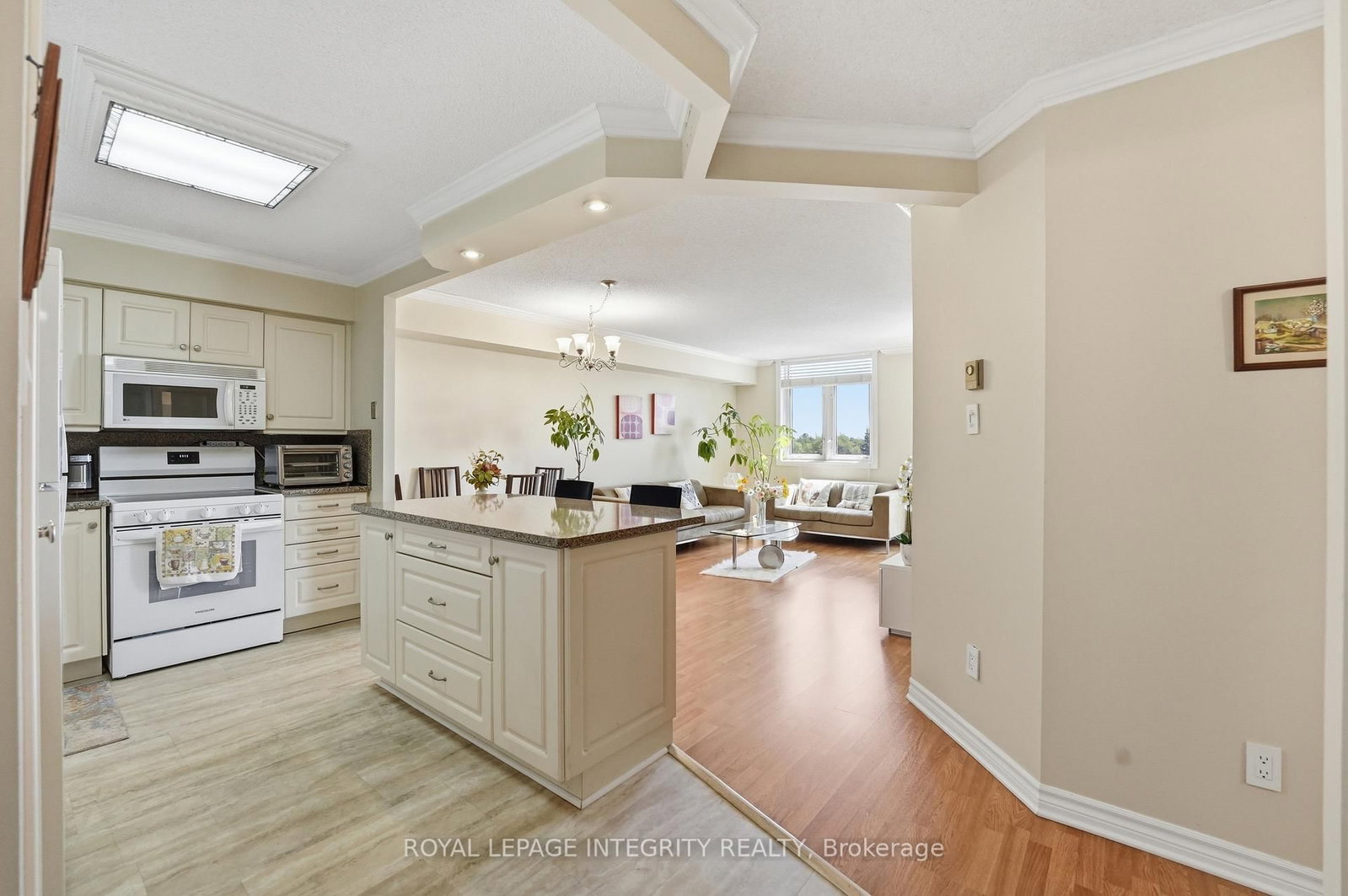 1025 Grenon Avenue, Unit 608 - Photo 4