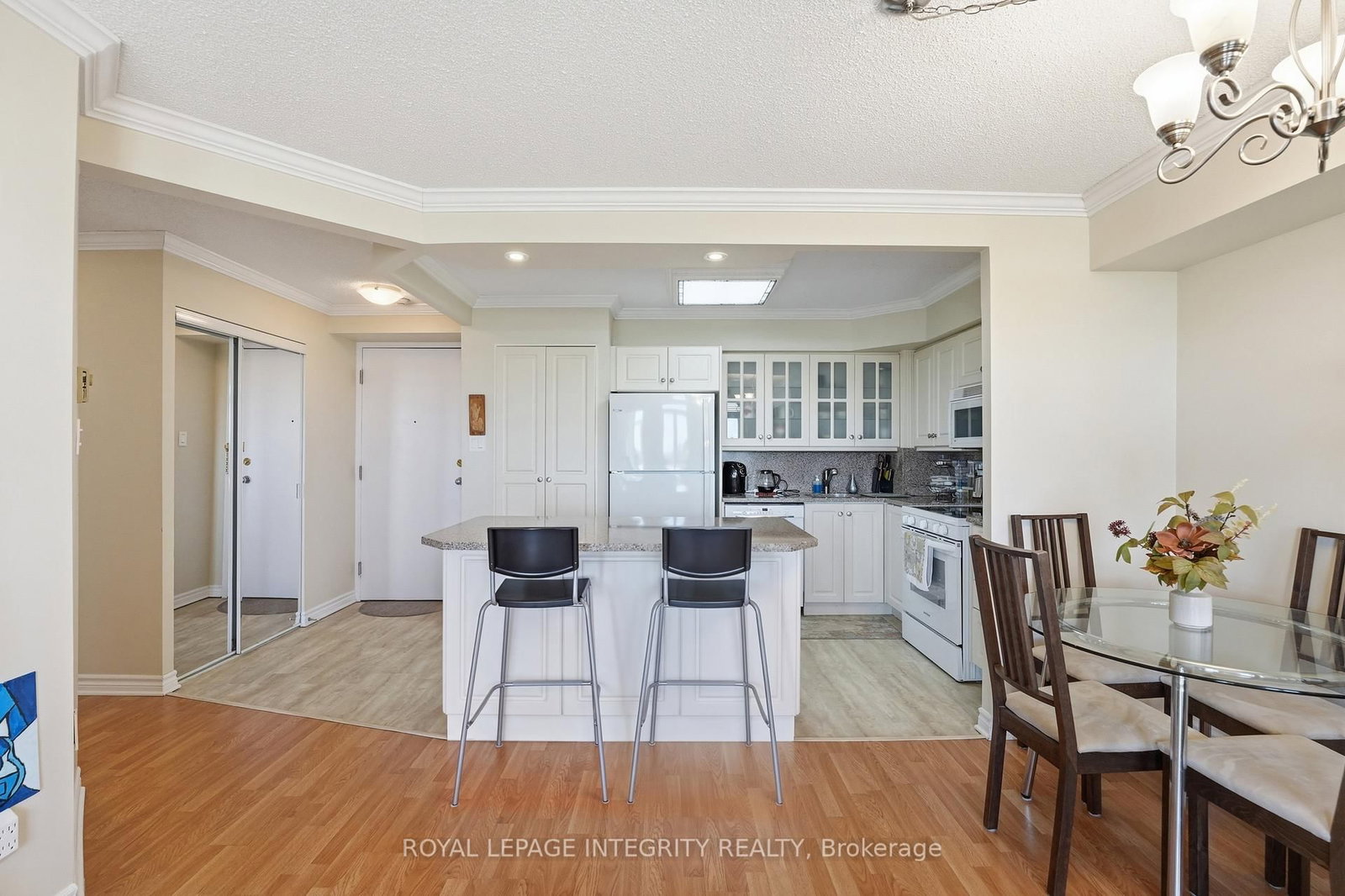 1025 Grenon Avenue, Unit 608 - Photo 8
