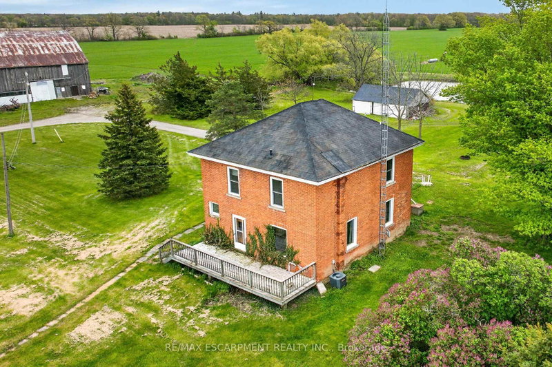 1054 Townline Road E