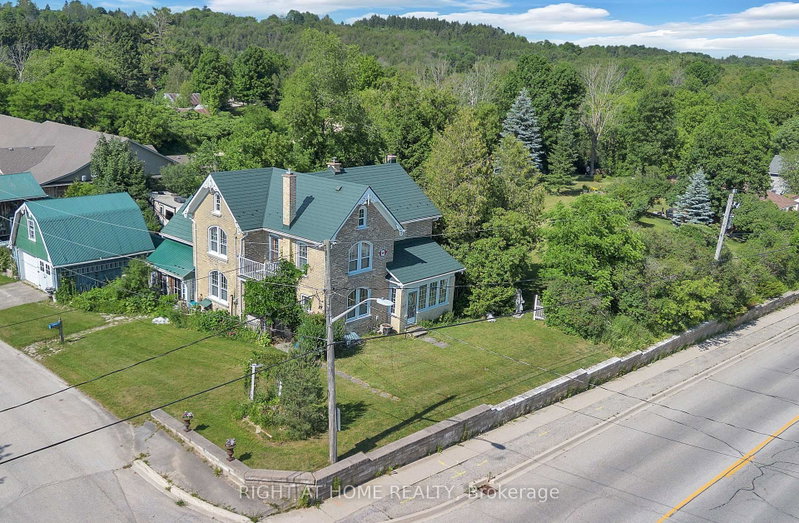 402 Lambton Street E