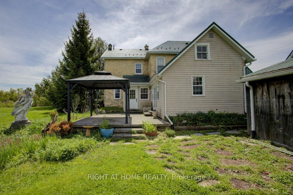 402 Lambton Street E • West Grey, ON photo 27