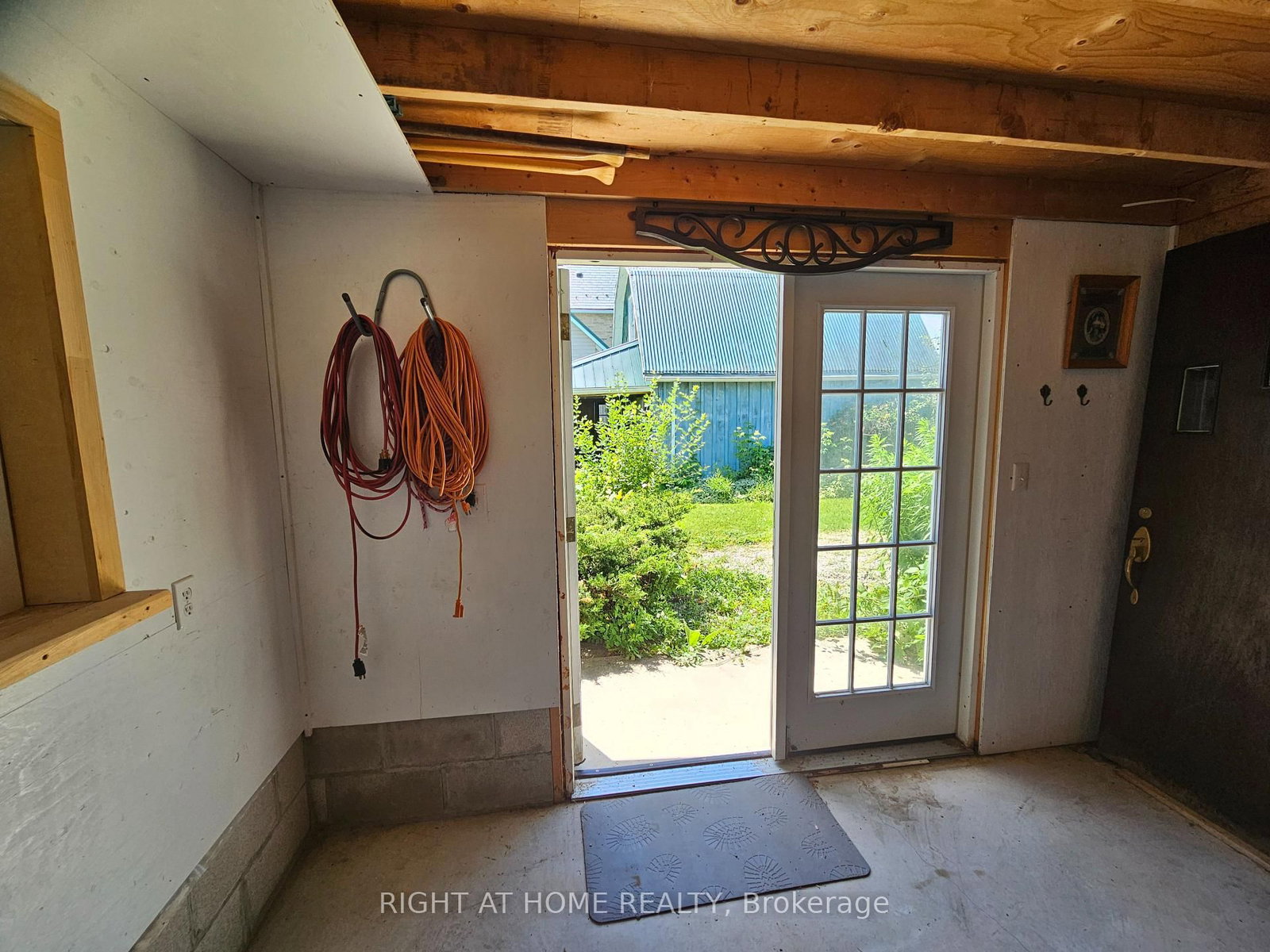 402 Lambton Street E • West Grey, ON photo 33