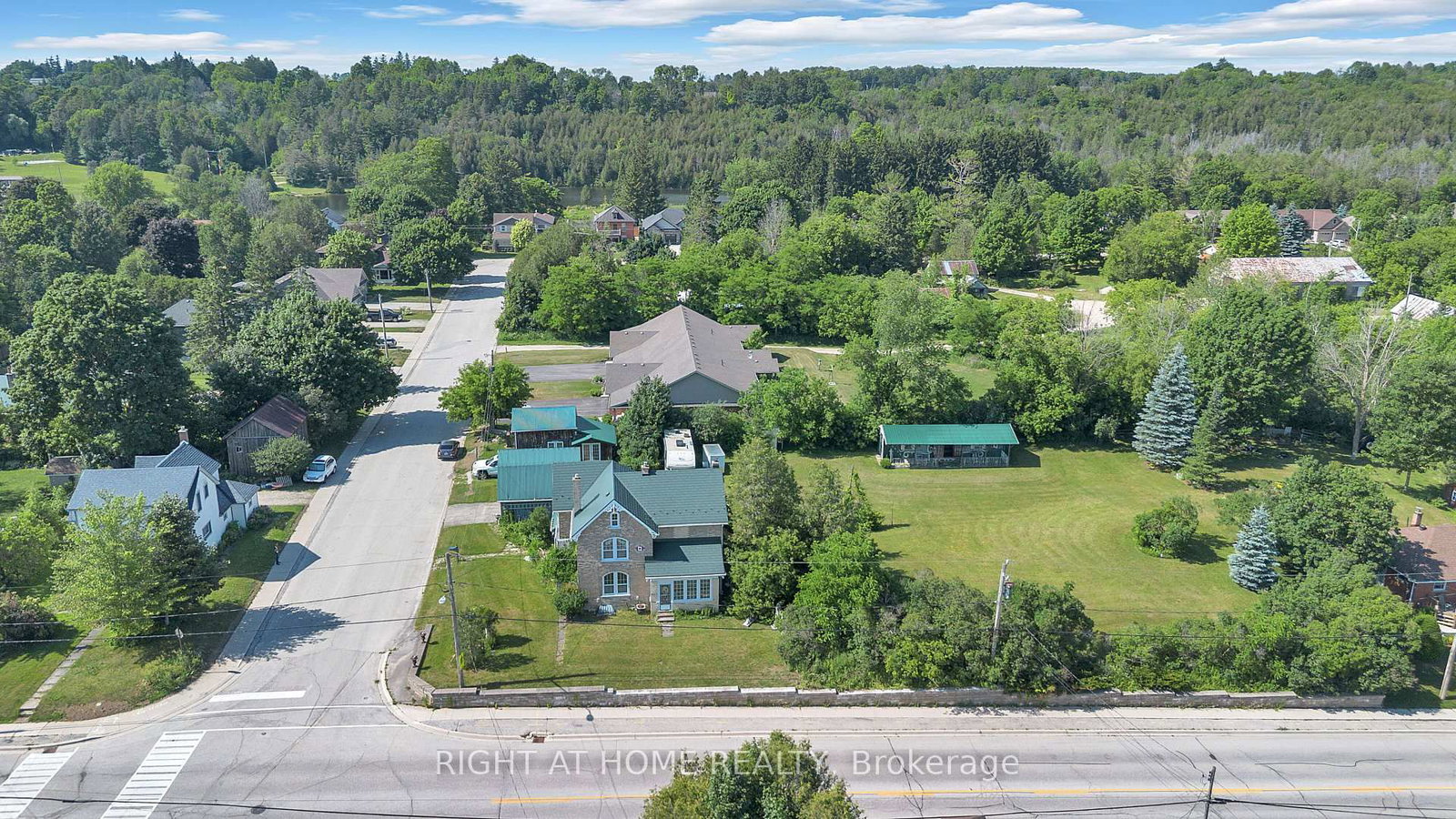 402 Lambton Street E • West Grey, ON photo 41