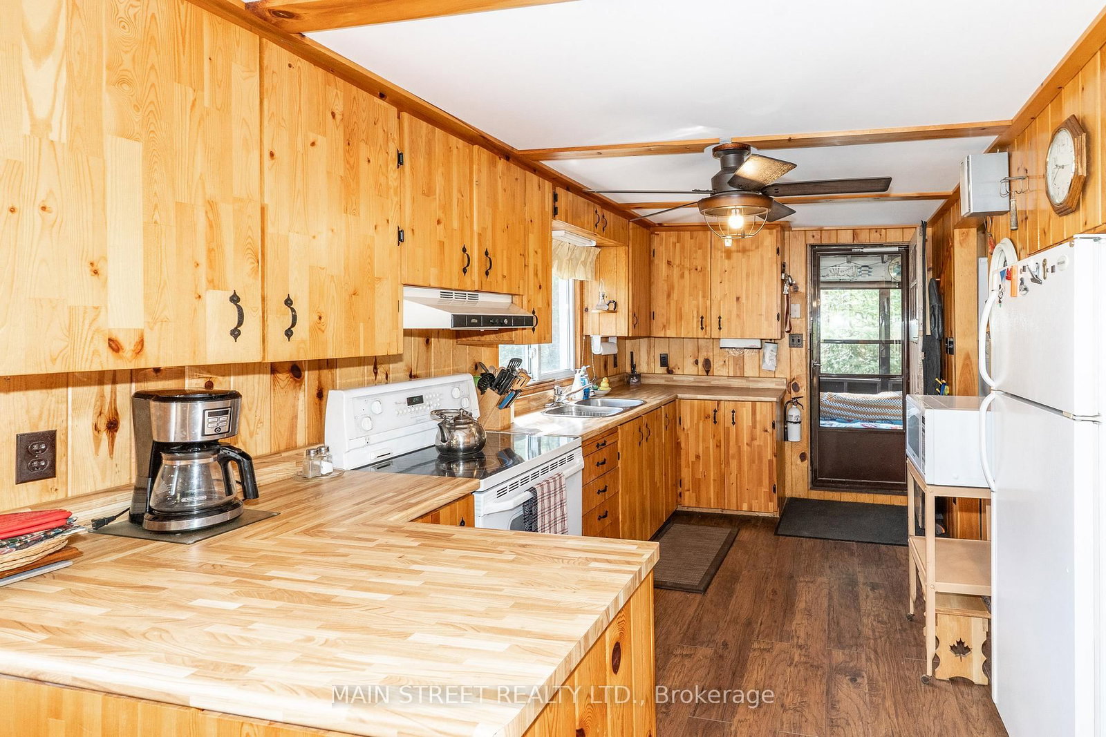 1146 Farmer Hays Drive • Algonquin Highlands, ON photo 14