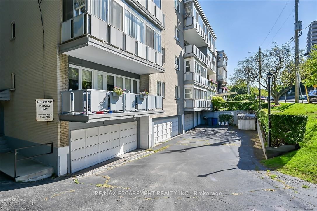 107 ST JOSEPH'S Drive • #405 • Hamilton, ON photo 14